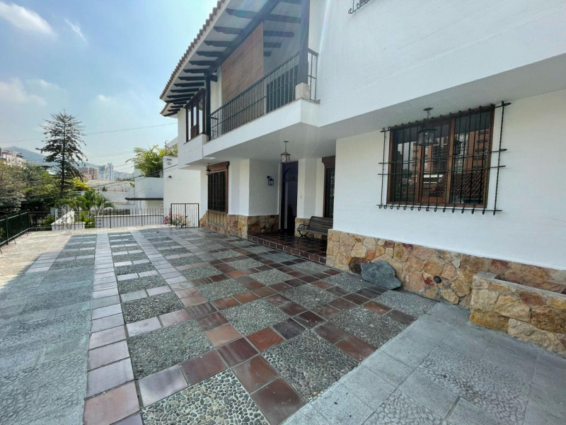 Casa En Arriendo - Santa Teresita, Cali