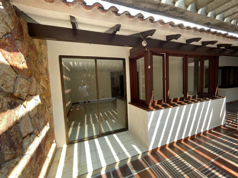 Casa En Arriendo - Santa Teresita, Cali