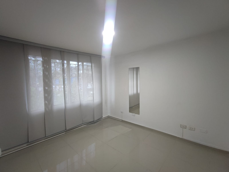 Casa En Arriendo - Los Cambulos, Cali
