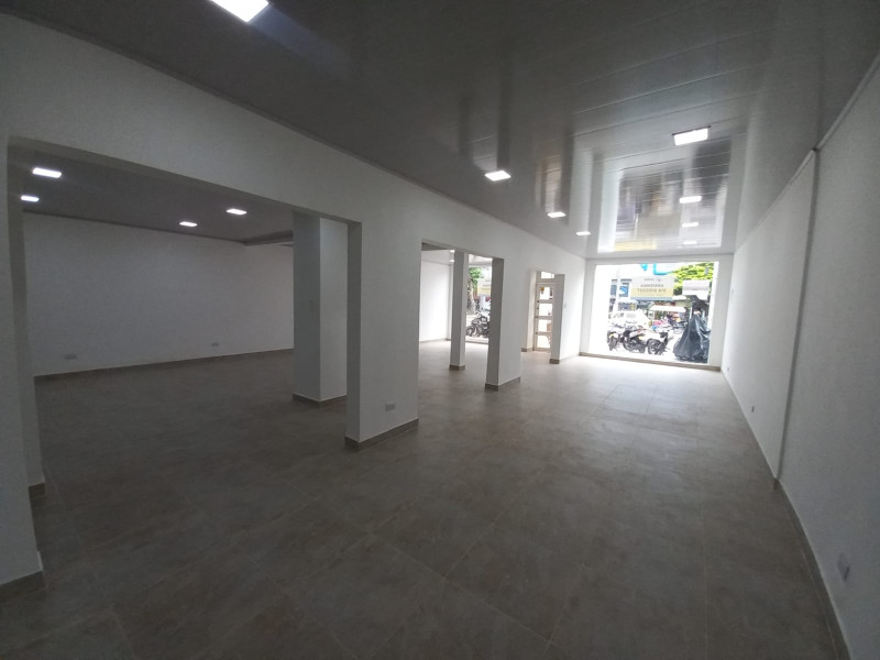 Edificio En Arriendo - San Vicente, Cali