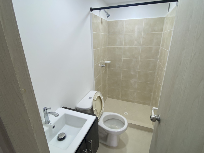 Apartamento En Venta - Ciudad Guabinas, Yumbo