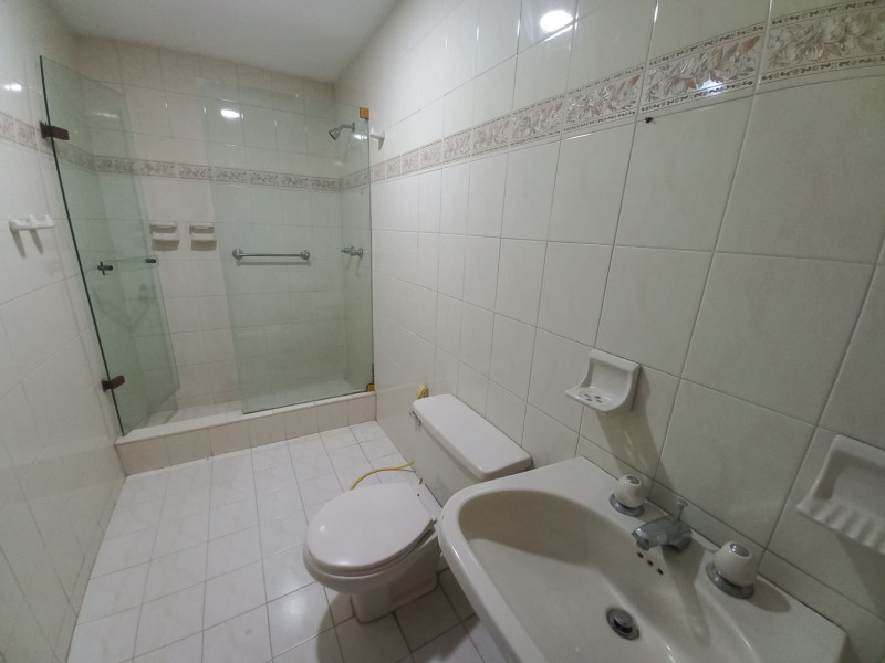 Casa En Arriendo - Prados Del Norte, Cali