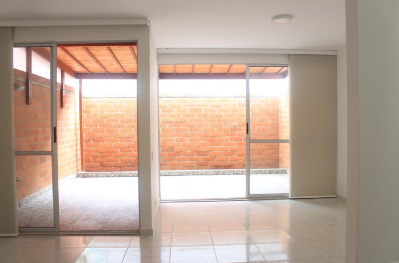 Casa En Venta - Ciudad Country, Cali