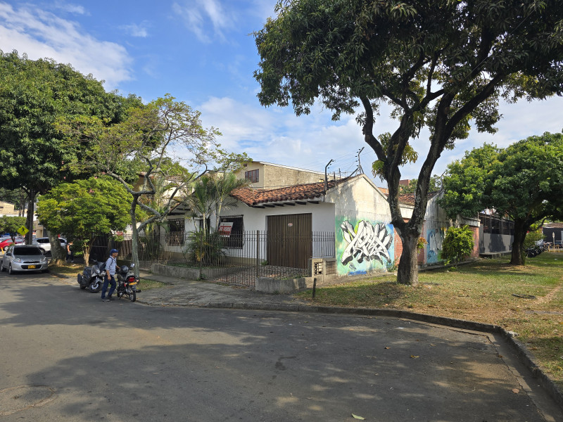 Casa En Venta - El Limonar, Cali