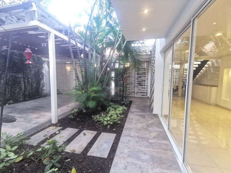 Casa En Arriendo - La Flora, Cali
