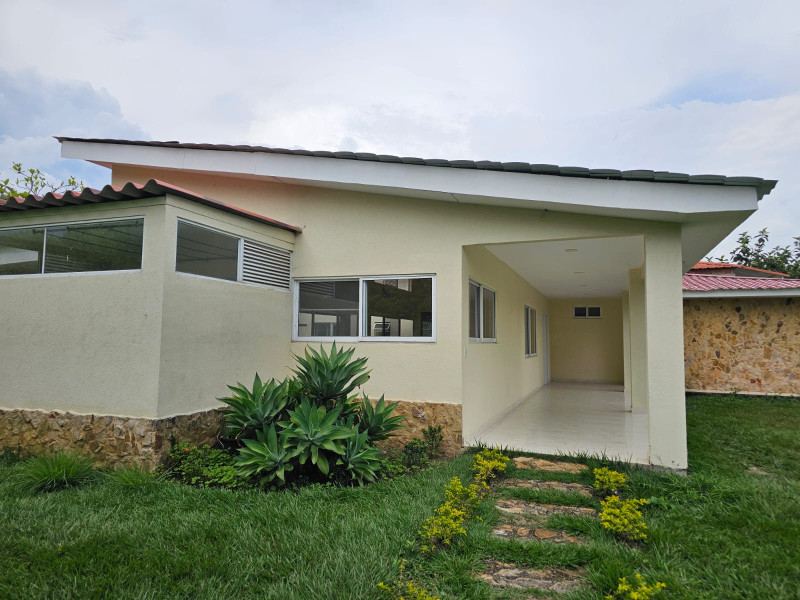 Casa En Arriendo - Alfaguara, Jamundí