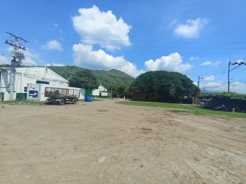 Bodega En Arriendo - Guacanda, Yumbo