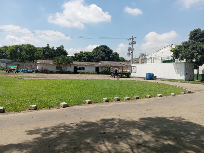 Bodega En Arriendo - Guacanda, Yumbo