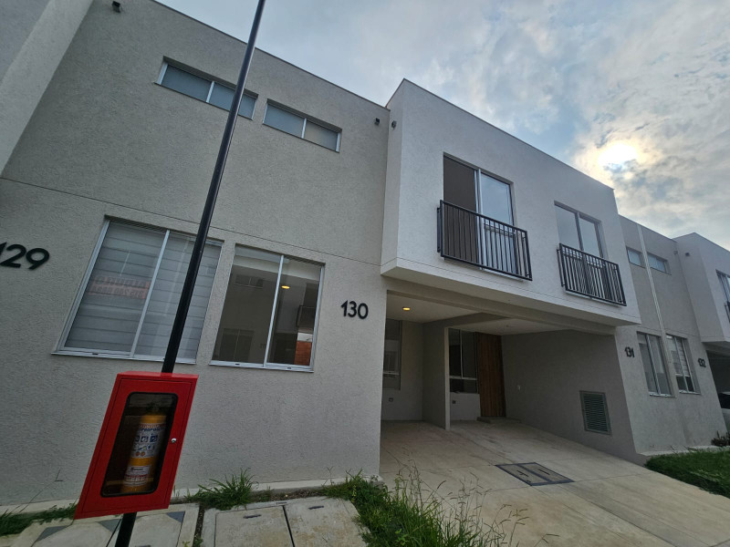 Casa En Arriendo - Ciudad Country, Jamundí