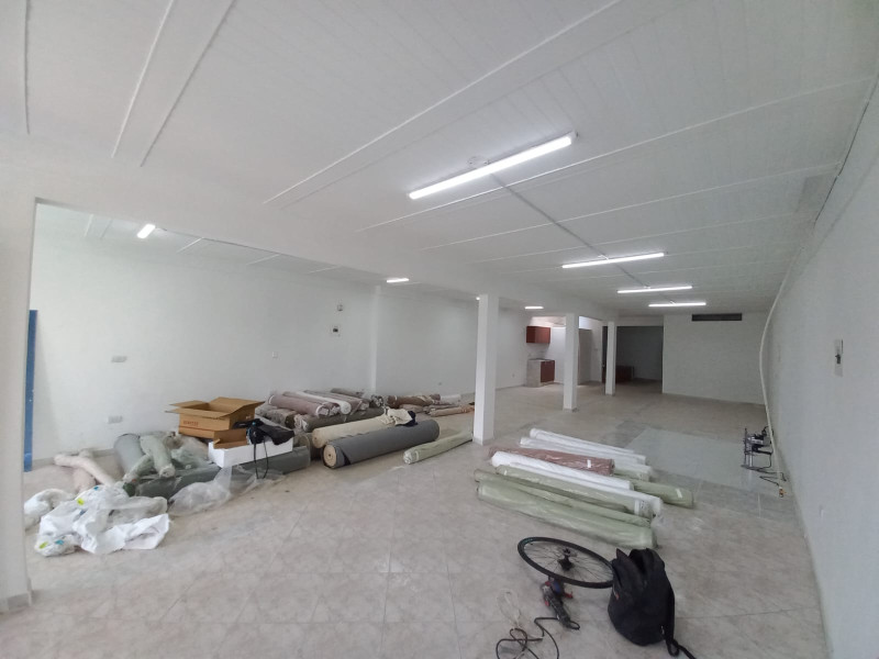 Local En Arriendo - Calima, Cali