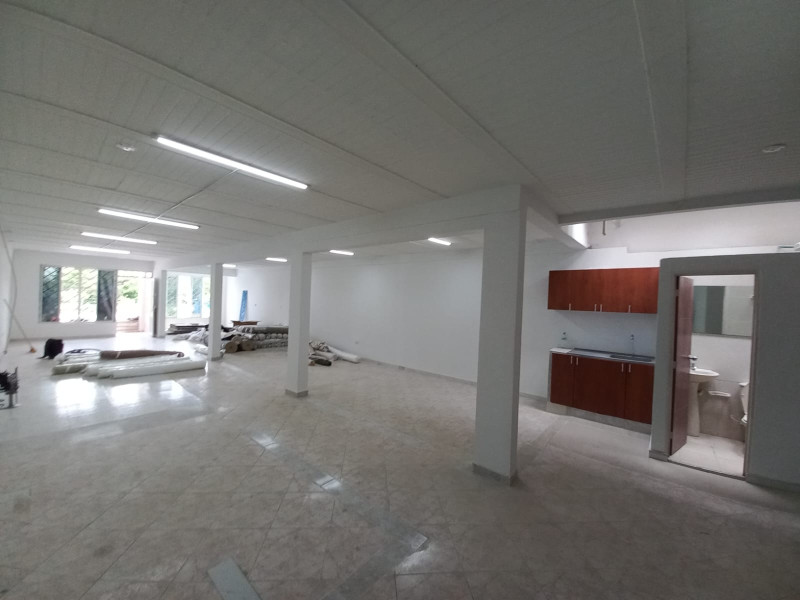 Local En Arriendo - Calima, Cali