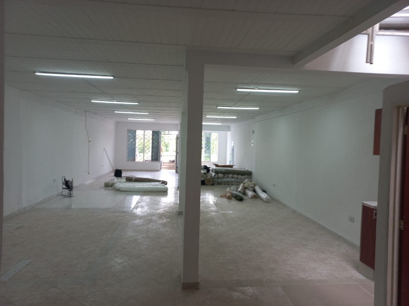 Local En Arriendo - Calima, Cali