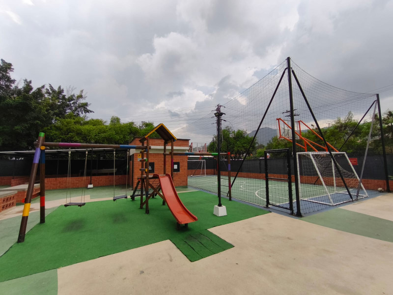 Apartamento En Arriendo - Prados Del Norte, Cali