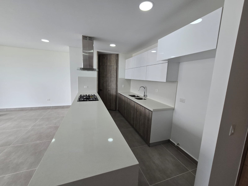 Apartamento En Arriendo - Ciudad Jardín, Cali