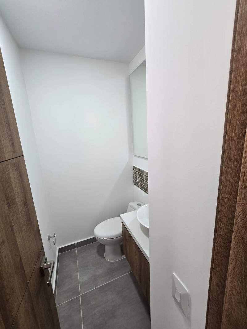 Apartamento En Arriendo - Ciudad Jardín, Cali