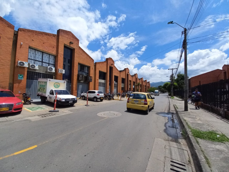 Bodega En Arriendo - Calima, Cali