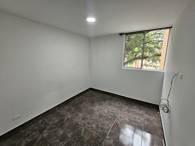 Apartamento En Arriendo - El Aguacatal, Cali