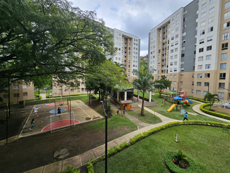 Apartamento En Arriendo - El Aguacatal, Cali