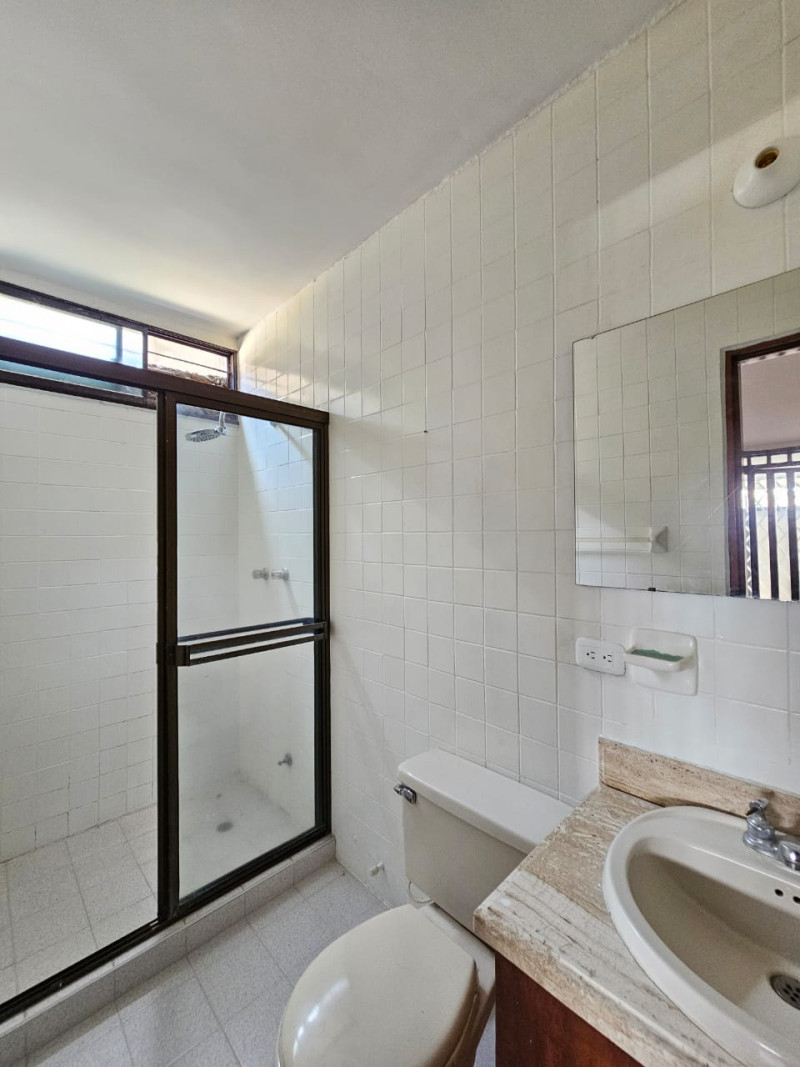 Casa En Arriendo - Pampalinda, Cali