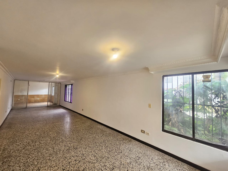Casa En Arriendo - Pampalinda, Cali
