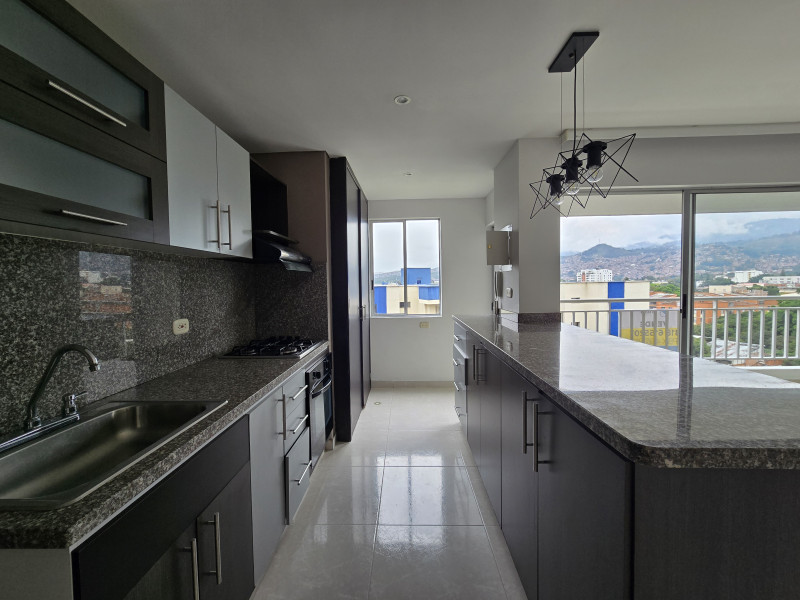 Apartamento En Venta - El Refugio, Cali