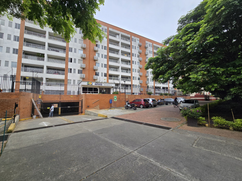 Apartamento En Venta - El Refugio, Cali