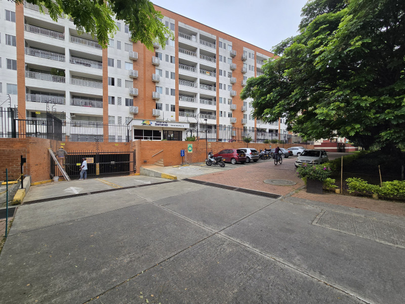 Apartamento En Venta - El Refugio, Cali