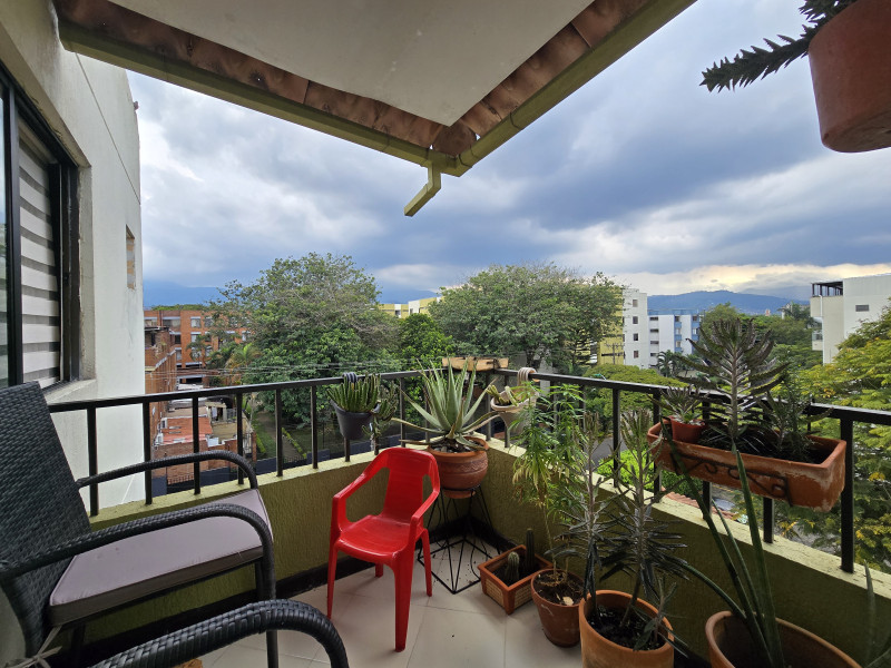 Apartamento En Venta - El Ingenio 1, Cali