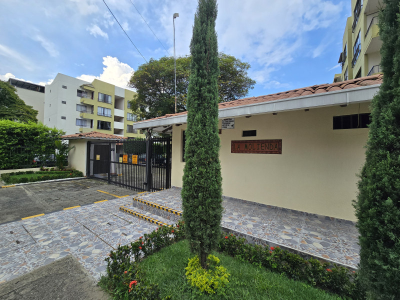 Apartamento En Venta - El Ingenio 1, Cali