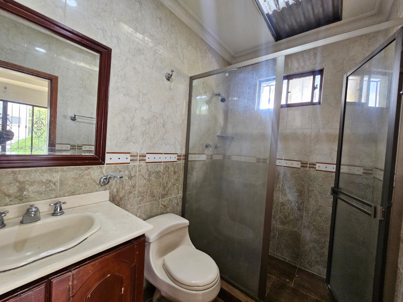 Casa En Arriendo - El Refugio, Cali