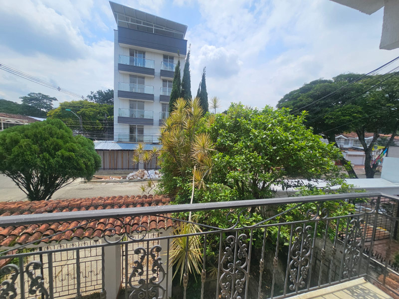 Casa En Arriendo - El Refugio, Cali
