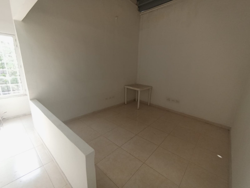 Bodega En Arriendo - Junín, Cali