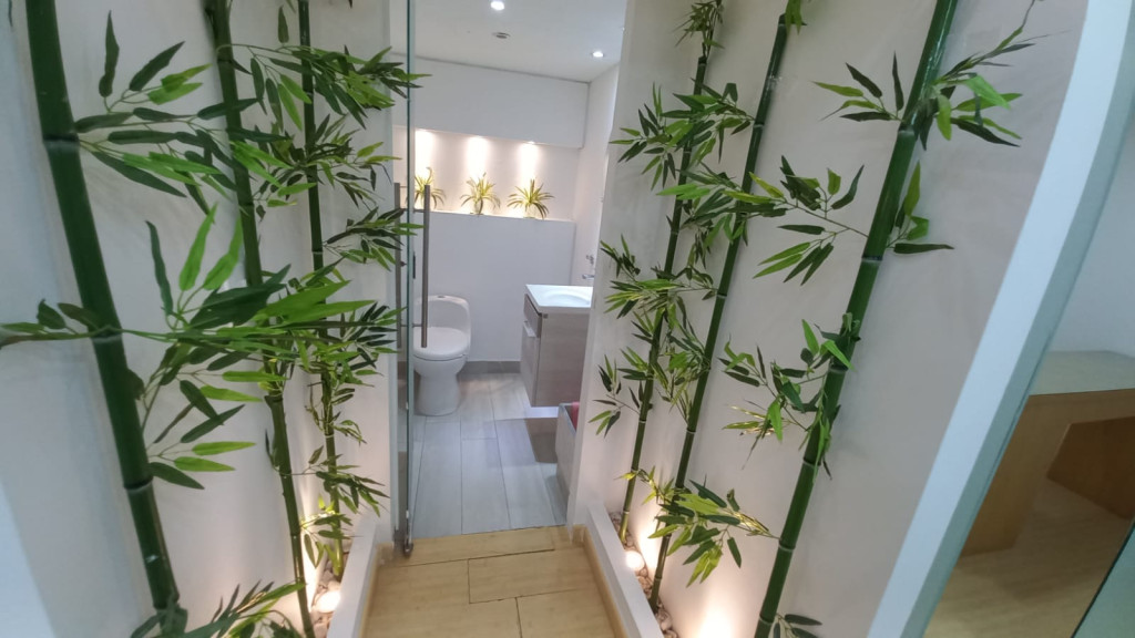 Oficina En Arriendo - Ciudad Jardín, Cali