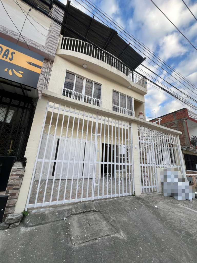 Casa En Arriendo - Las Granjas, Cali