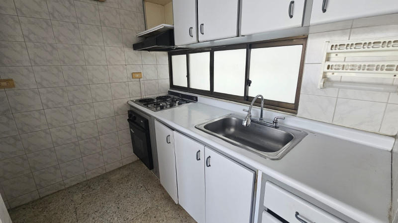 Apartamento En Arriendo - Ciudad Capri, Cali