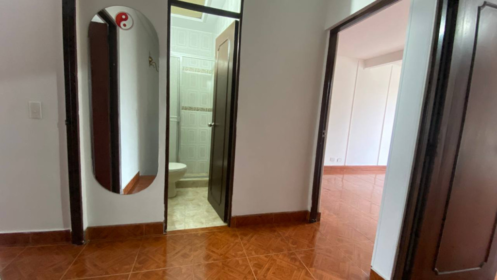 Casa En Venta - La Esmeralda, Cali