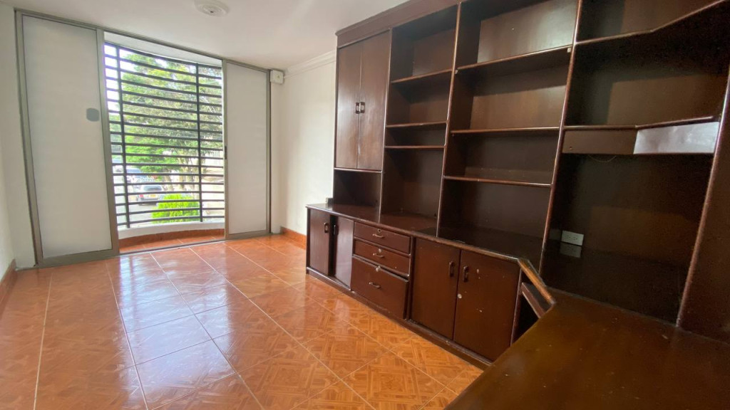 Casa En Venta - La Esmeralda, Cali