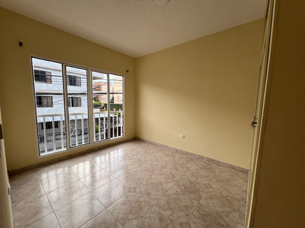 Casa En Arriendo - Las Granjas, Cali