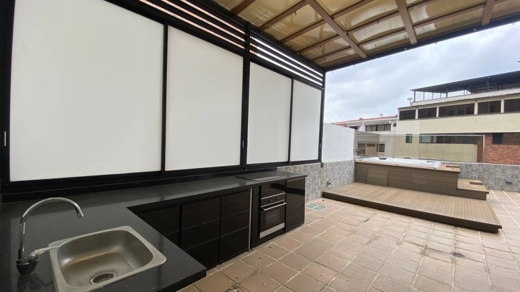Casa En Venta - Tejares - Cristales, Cali