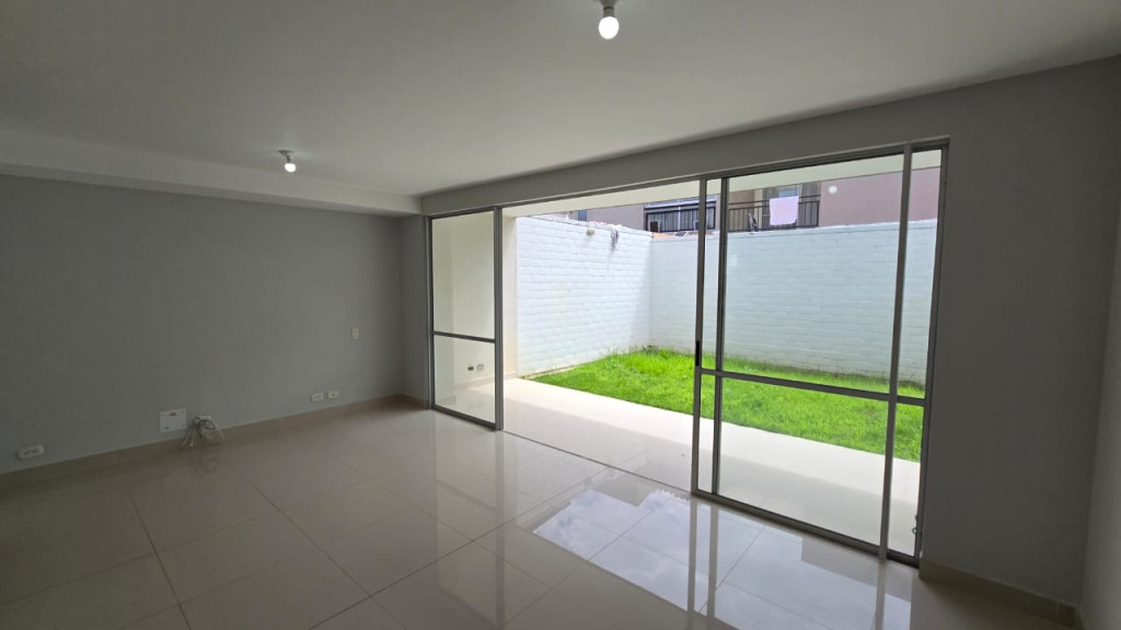 Casa En Arriendo - Ciudad Country, Jamundí
