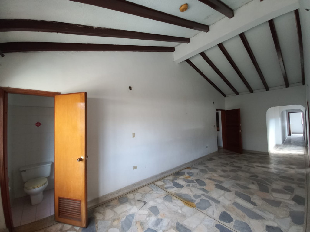 Apartamento En Arriendo - Prados Del Norte, Cali
