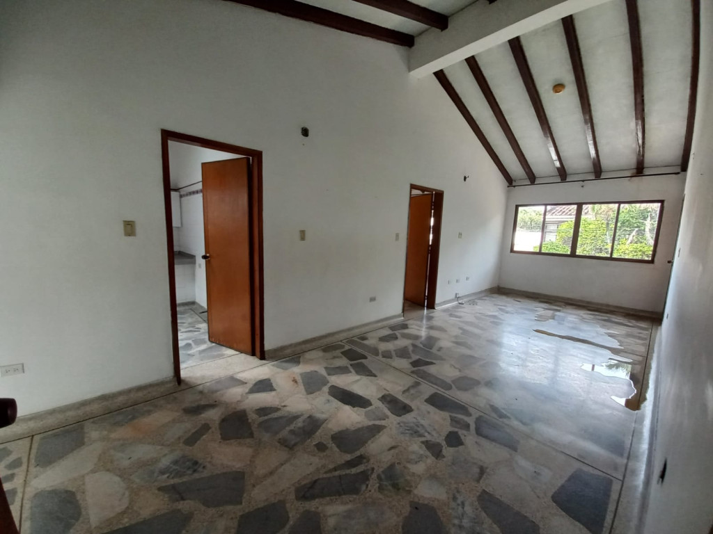 Apartamento En Arriendo - Prados Del Norte, Cali