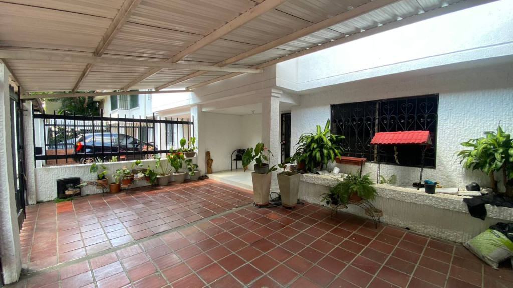 Casa En Venta - La Hacienda, Cali