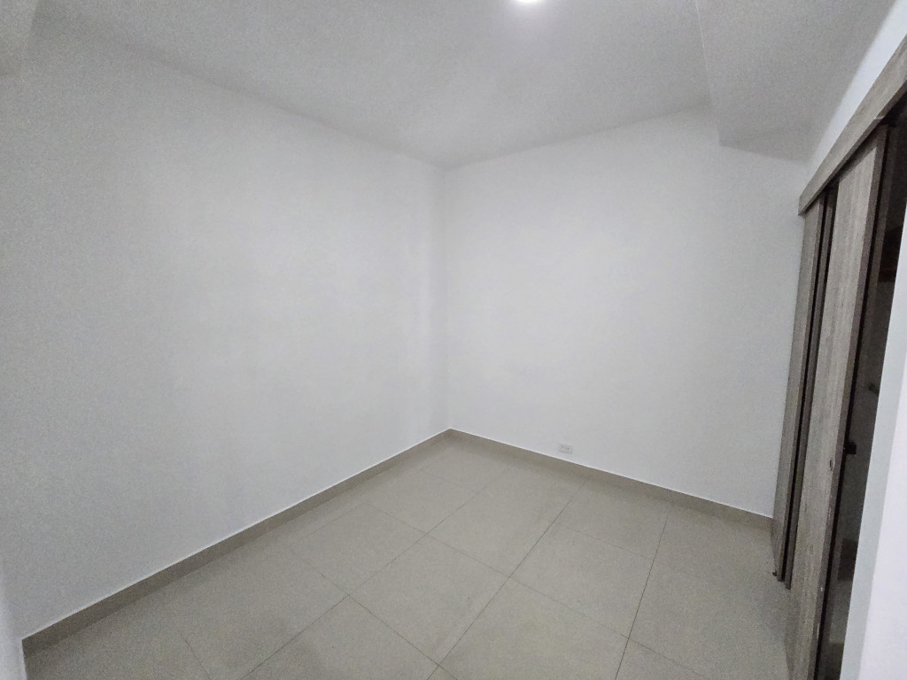 Apartamento En Arriendo - La Esmeralda, Cali