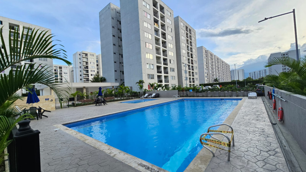 Apartamento En Arriendo - Hacienda Kachipay, Cali