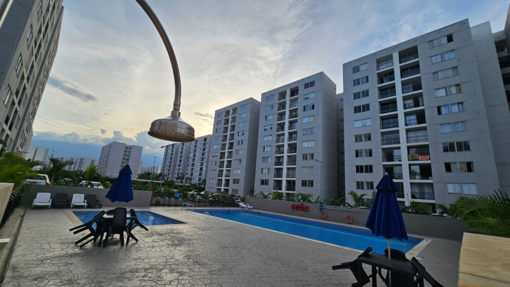 Apartamento En Arriendo - Hacienda Kachipay, Cali