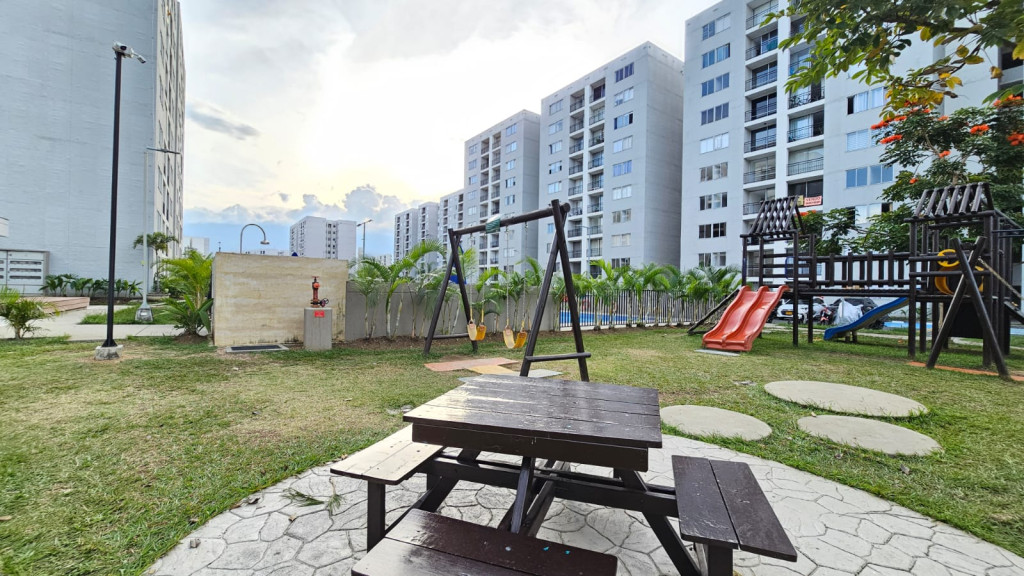 Apartamento En Arriendo - Hacienda Kachipay, Cali
