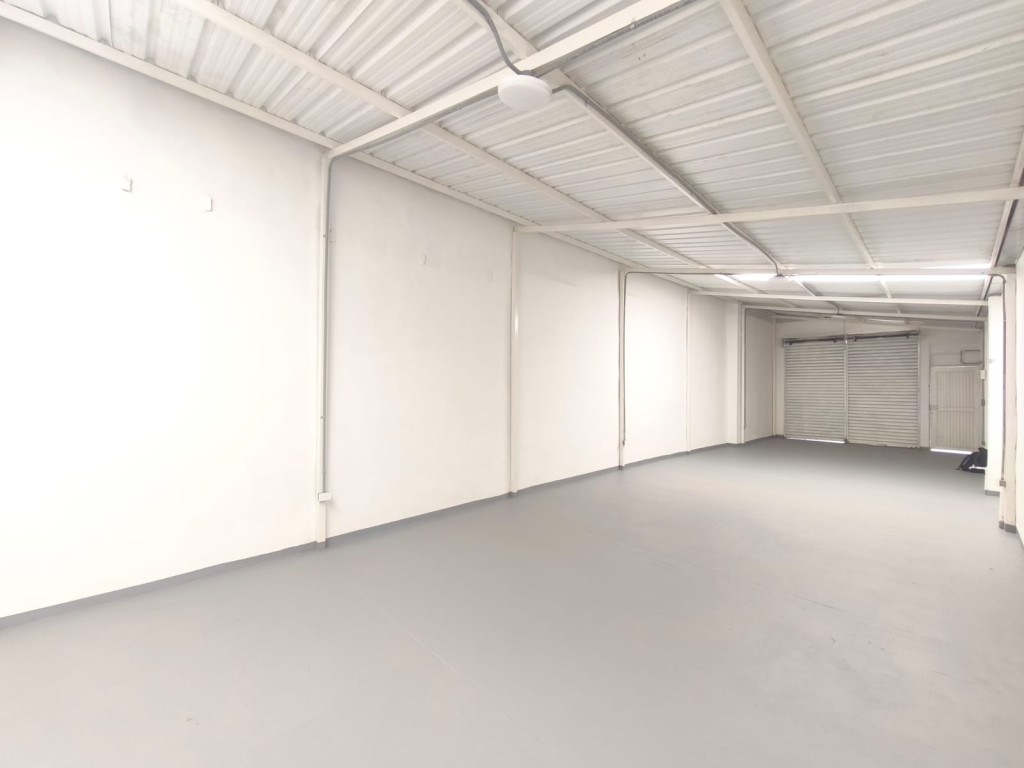Local En Arriendo - Obrero   , Cali