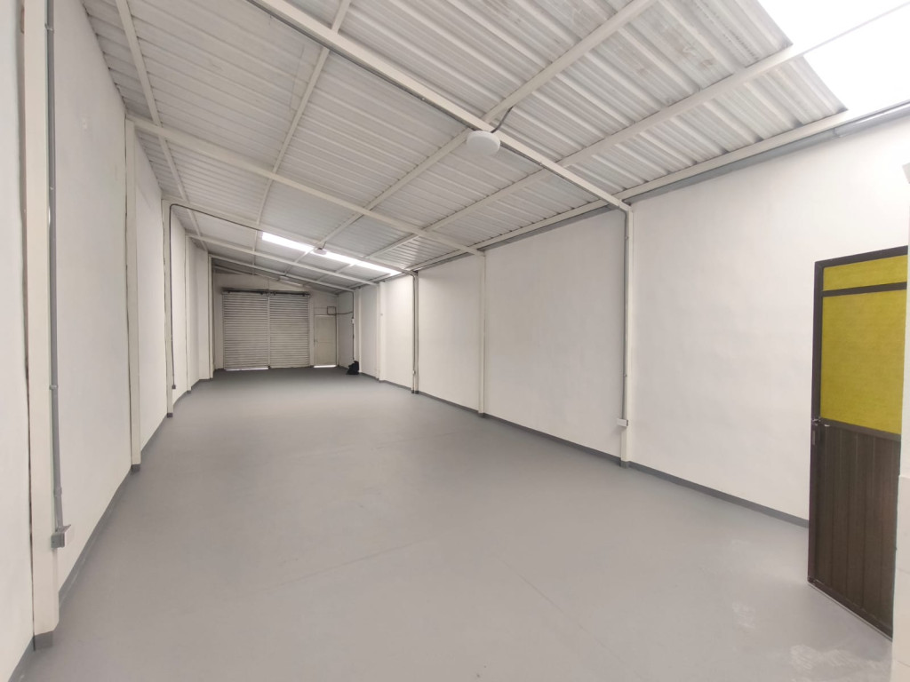 Local En Arriendo - Obrero   , Cali