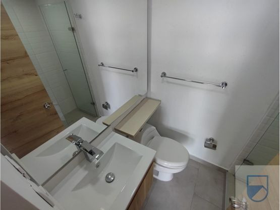 Apartaestudio En Arriendo - El Refugio, Cali